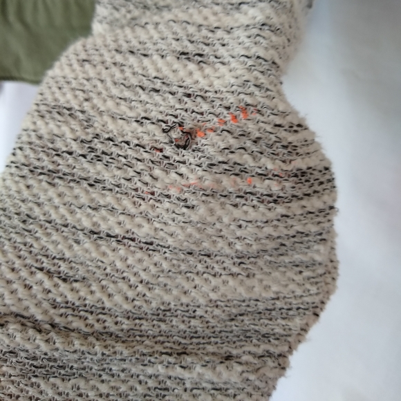 Mossimo Supply Co.▪️Diagonal Zip-Up Hoodie - Picture 3 of 4